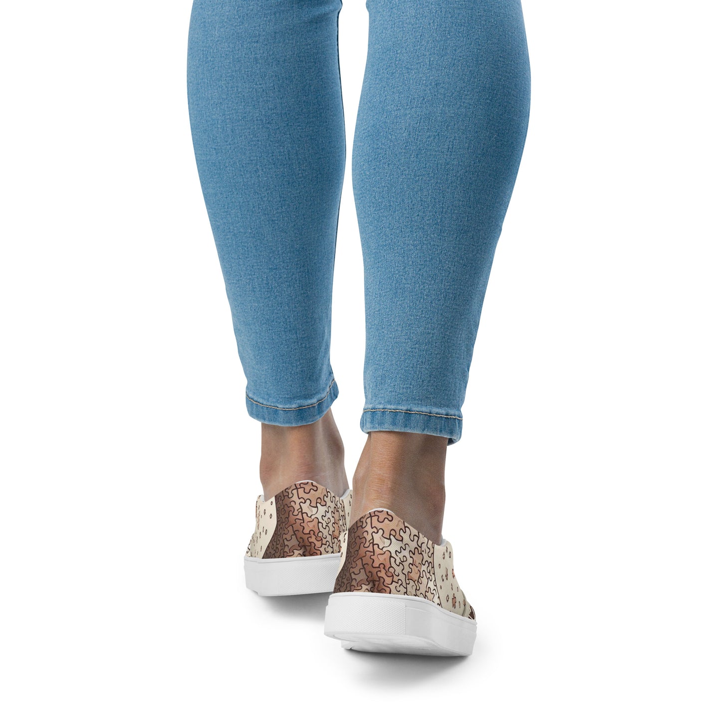 Women’s slip-on canvas shoes